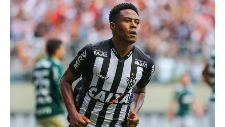 Elias "despreza" Fla e Corinthians e elege torcida do Galo como mais fanática