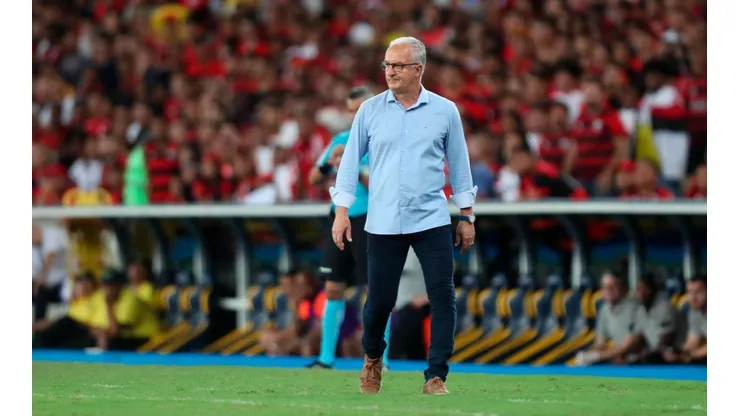 Dorival aposta no sucesso de atacante com a camisa do Athletico