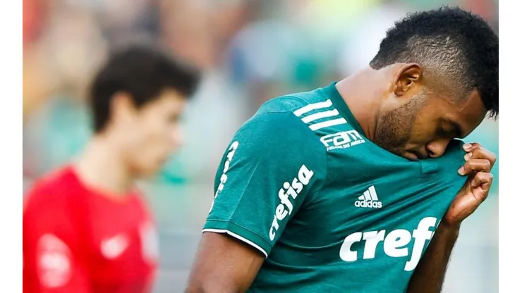 Palmeiras estuda proposta por centroavante de R$ 5 milhões