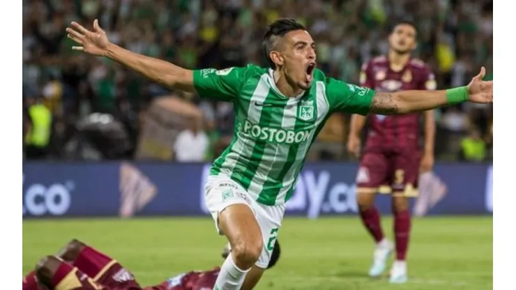 Em "live", Muñoz fala sobre futuro e Palmeiras observa situação do lateral