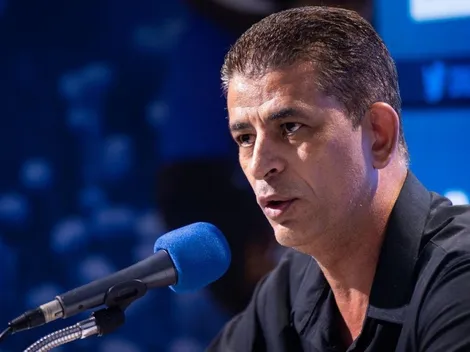 Carlos Ferreira Rocha dá detalhes sobre negociação do Cruzeiro com defensor