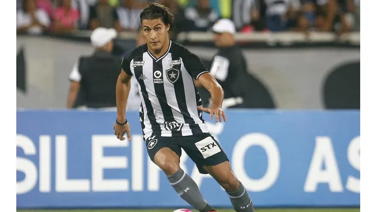 Botafogo não fará loucuras para renovar com Marcinho