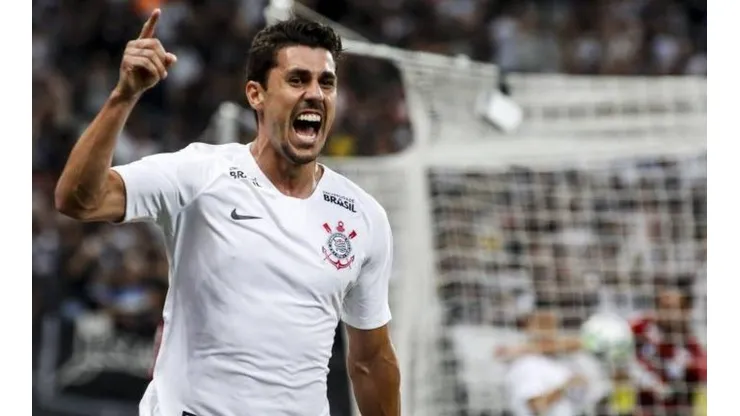 Avelar sai da casinha e fala por quais motivos o Timão decepcionou na primeira parte da temporada