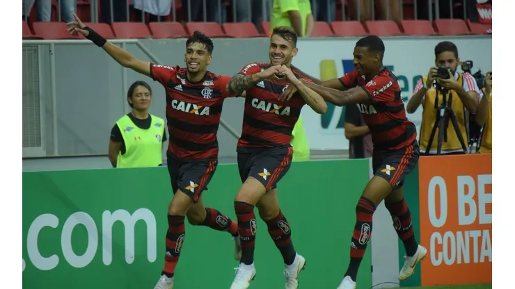 Flamengo ainda tem dinheiro a receber por Vizeu, Reinier e Vinicius Jr.