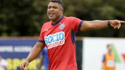 Roger Machado em treino do Bahia — Foto: Felipe Oliveira / EC Bahia / Divulgação.