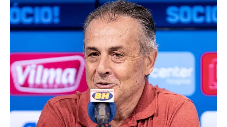 Ocimar Bolicenho sobe o tom e responde provocação de Robinho