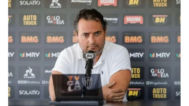 Mattos revela reação de jogadores após redução de salários
