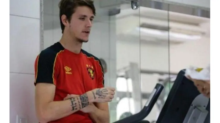 Maidana: chegou para brigar por posição (Foto: Sport/Divulgação)