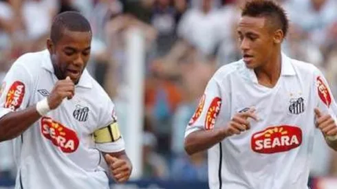 Com Neymar e Robinho no ataque, torcida do Santos elege time do século