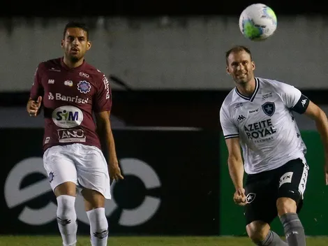Zagueiro do Botafogo, Joel Carli critica o presidente Jair Bolsonaro