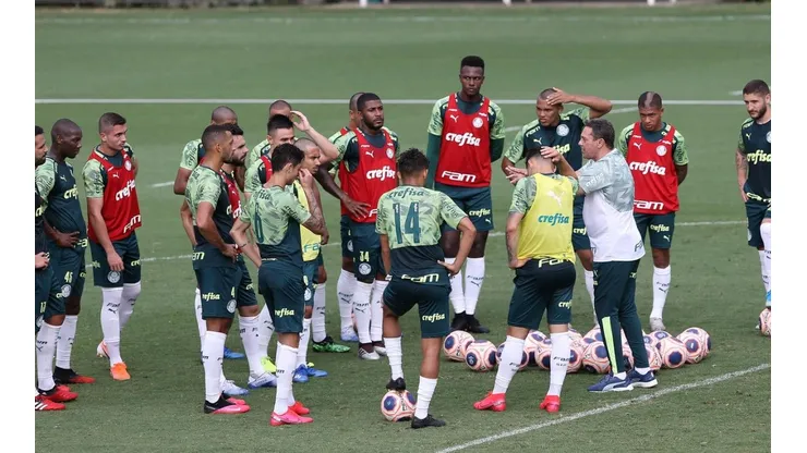 Formação ousada do Palmeiras é trunfo de Luxemburgo