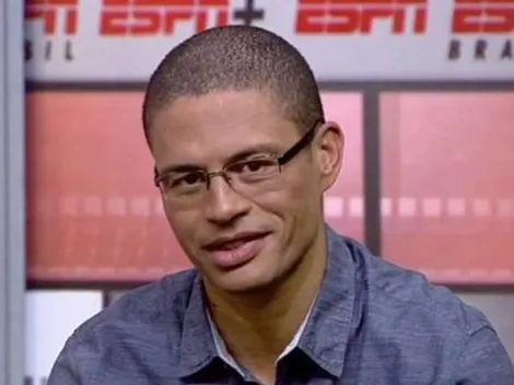 Em bate-papo, Alex solta o verbo e diverge de formação escolhida por seu mentor, Luxemburgo