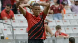 Athletico define rumo de contrato do lateral Elias, emprestado pelo Sport