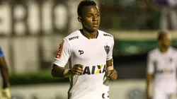 Sampaoli pede meia preterido por Tiago Nunes e Timão "rebate"