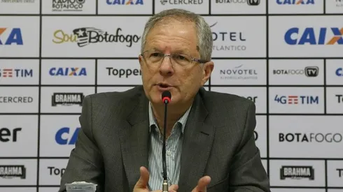 Carlos Eduardo Pereira fala sobre afastamento dos irmãos Moreira Salles do Botafogo