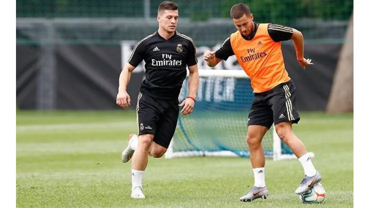 Real Madrid anuncia que não venderá atacante Luka Jovic