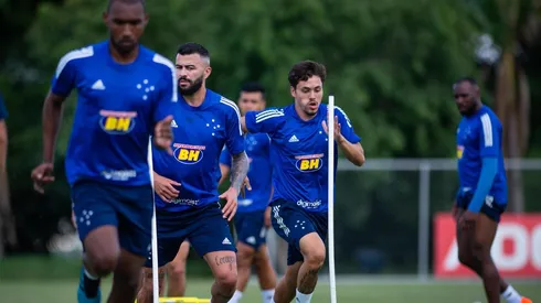 Robinho pede valorização a garoto no Cruzeiro na Série B: