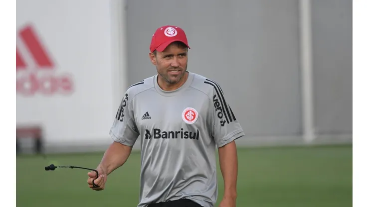 Coudet deve ganhar "reforço caseiro" no Inter