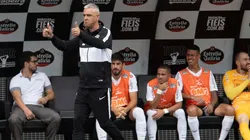 Corinthians estuda a contratação de dois atacantes e um zagueiro para o Brasileirão