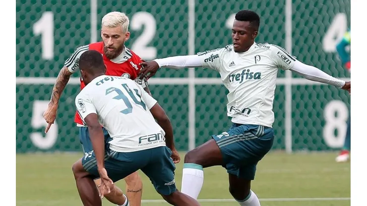 Bittencourt dribla pandemia e Flu observa jogador sem espaço no Palmeiras