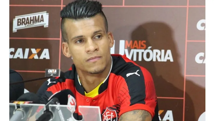 Thallyson é descartado e Sport avança em "plano B" para a lateral esquerda