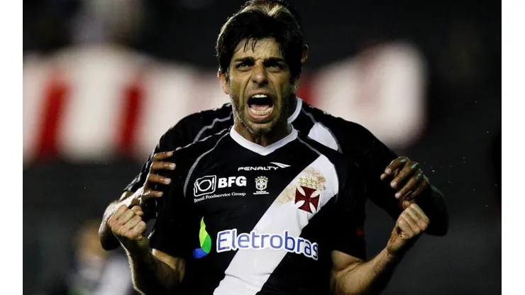Juninho Pernambucano pode ser "padrinho" em venda de joia do Vasco