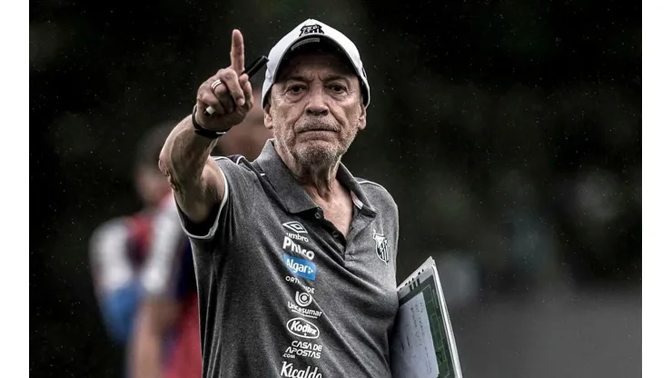 Jesualdo se irrita ao ser comparado com Jorge Jesus