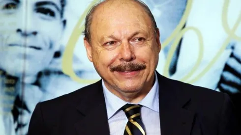 Com contrato perto do fim, Peres tenta segurar um dos pilares do esquema tático de Jesualdo Ferreira; jogador tem propostas de mais dois times do Brasil