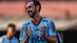 Juanfran não poupa elogios a Fernando Diniz