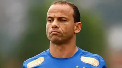 Léo abre o jogo sobre retorno de Robinho