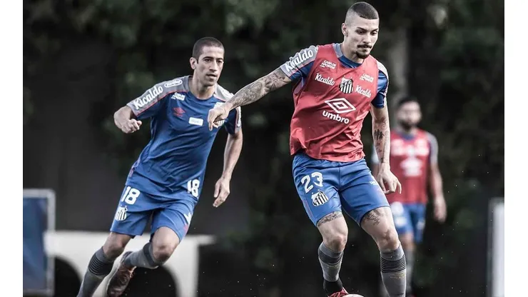 Em busca de protagonista, Athletico mira contratação de meia do Santos