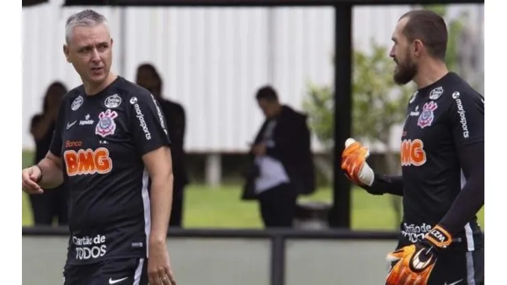 Walter quebra o silêncio e revela informações internas sobre possível racha no vestiário do Corinthians