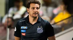 Com Jesualdo "pressionado", Elano não fica em cima do muro e é direto sobre retorno ao Santos; torcida faz 'coro' pelo ídolo