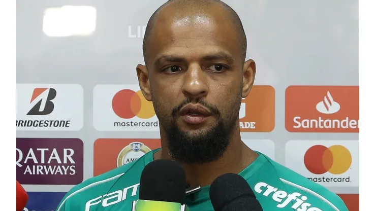 Felipe Melo rasga elogios ao técnico Vanderlei Luxemburgo