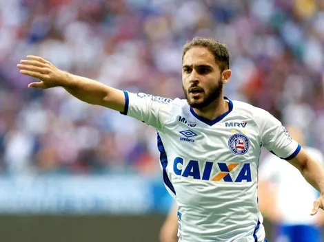 Bahia define futuro de Régis após negociar com o Cruzeiro