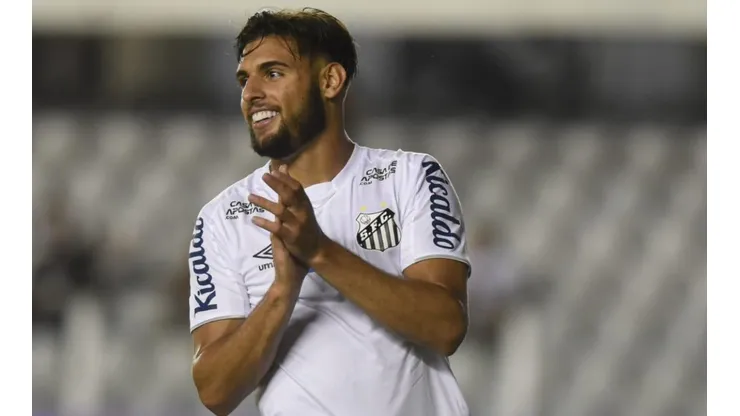 Yuri Alberto abre o jogo sobre renovação com o Santos e encaminha futuro; atacante surpreendeu ao falar sobre Europa