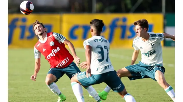 Anderson Barros bate o martelo e define destino de meio-campista do Palmeiras