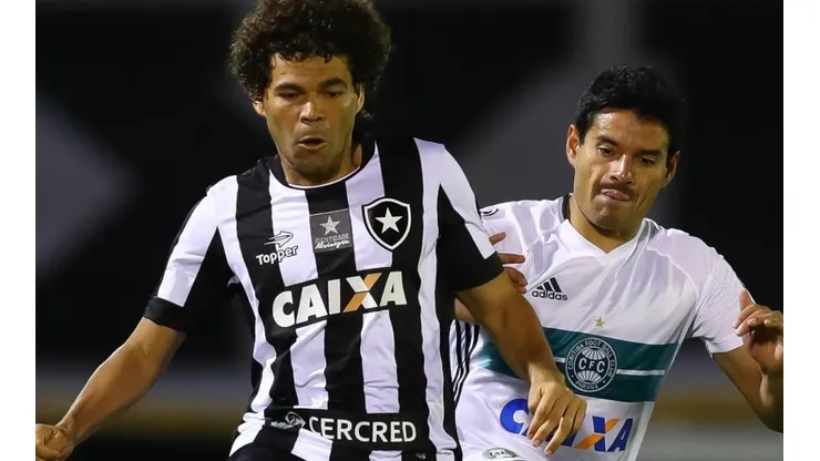 Camilo teve boa passagem pelo Botafogo.