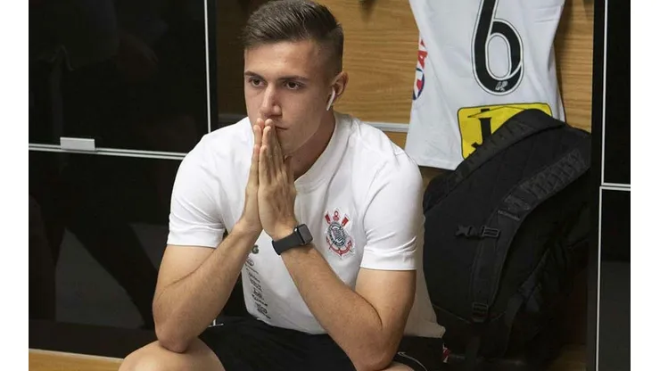 Corinthians pode perder jogador "favorito" de Tiago Nunes