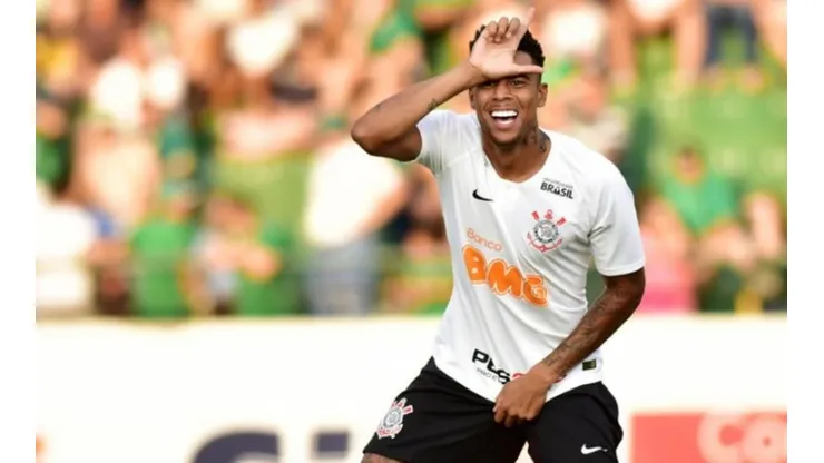 Gustagol puxa fila de jogadores emprestados