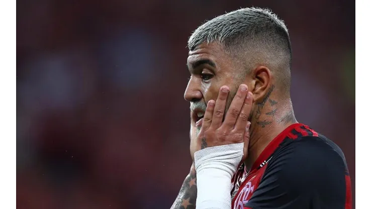 Jornal Gazzetta Dello Sport não poupa Gabigol e ironia extrapola drama da Covid-19