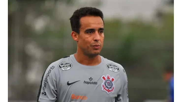 Alexandre Campello revela chance de Jadson jogar no Vasco e indica semana decisiva para anúncio de um novo treinador