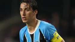 Geromel toma a frente para salvar Grêmio de rombo em meio à pandemia