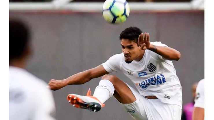 Além de Veríssimo, Jesualdo se vê à beira de perder mais um defensor
