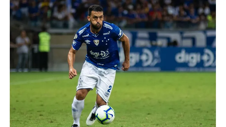 Edílson polemiza mais uma vez e faz um pedido inusitado à diretoria do Cruzeiro
