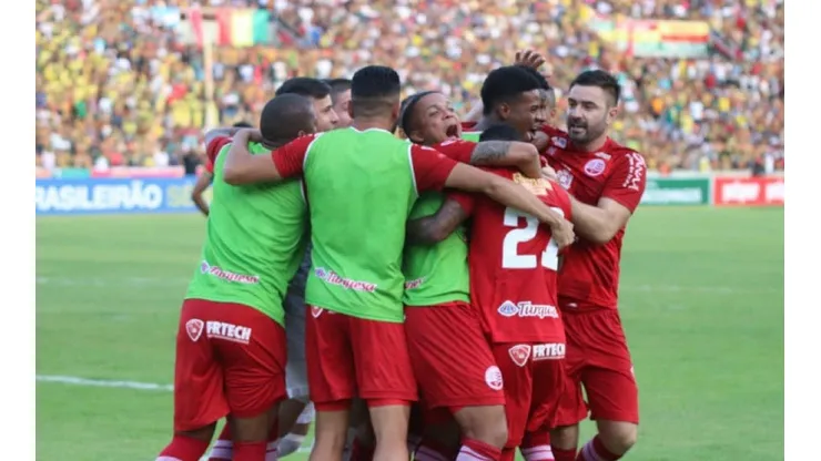 Atlético-MG e Bahia disputam a contratação de destaque do Náutico