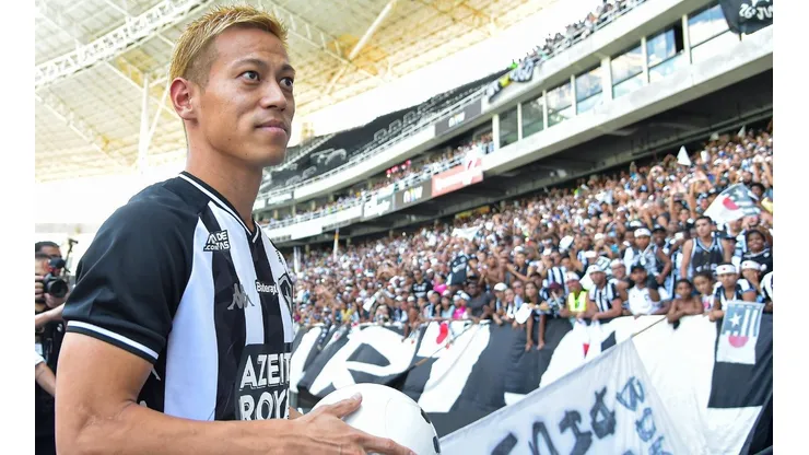 Honda afirma que segue no Botafogo mesmo com adiamento das Olimpíadas