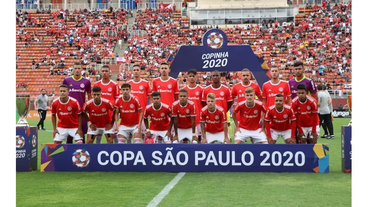 Inter perde promessa da base que não renovou contrato e outro meia poderá seguir o mesmo caminho