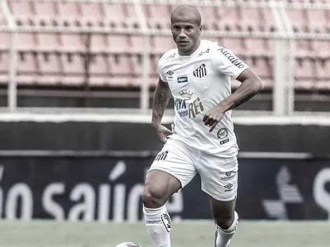 Sánchez e mais três podem deixar o Santos rumo ao Atlético-MG