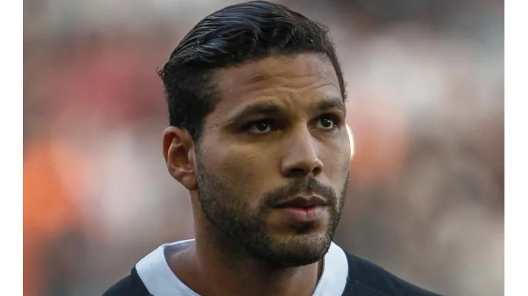 Henríquez rebate Campello e nega fama de mercenário